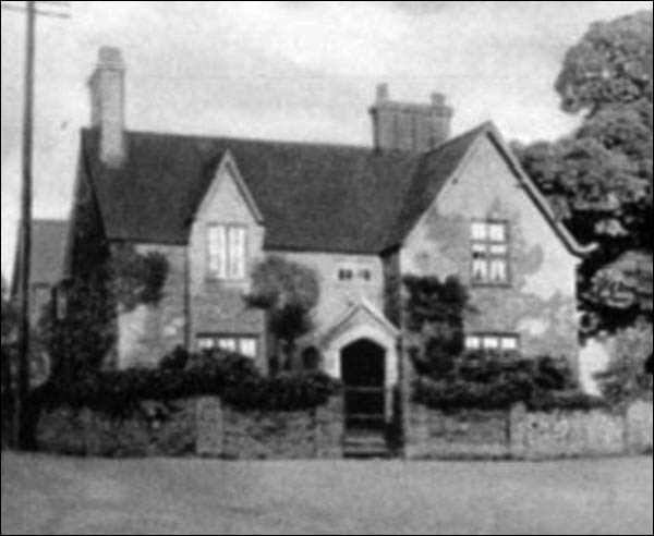 Old photo of Plas Newydd, Llanfairfechan