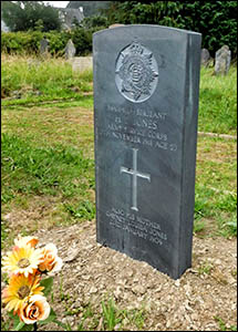 Photo of CWGC headstone for Herbert Edward Jones